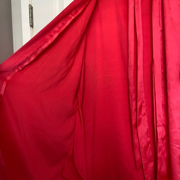 Victorias Secret Hot Pink Silky Robe - Picture 7 of 9